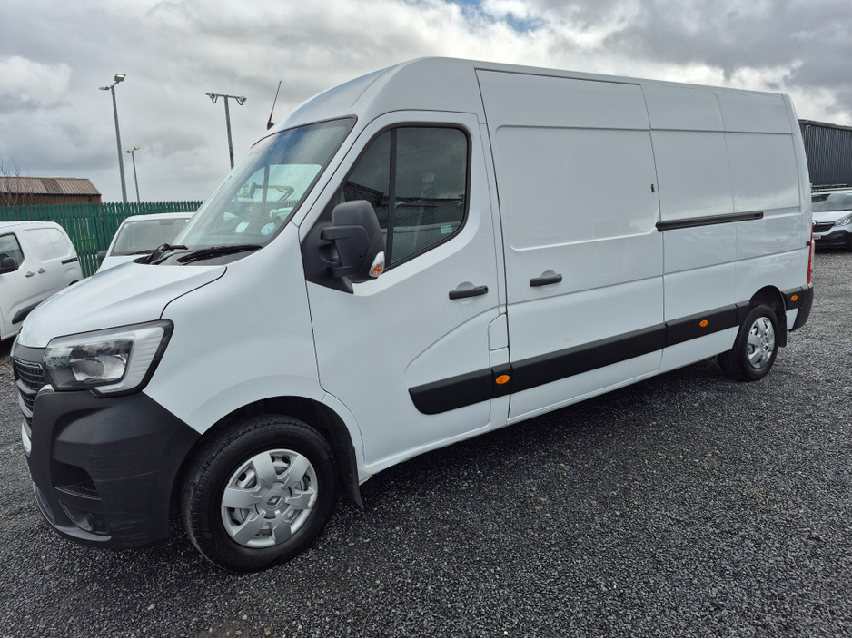 2021 Renault Master - image 4