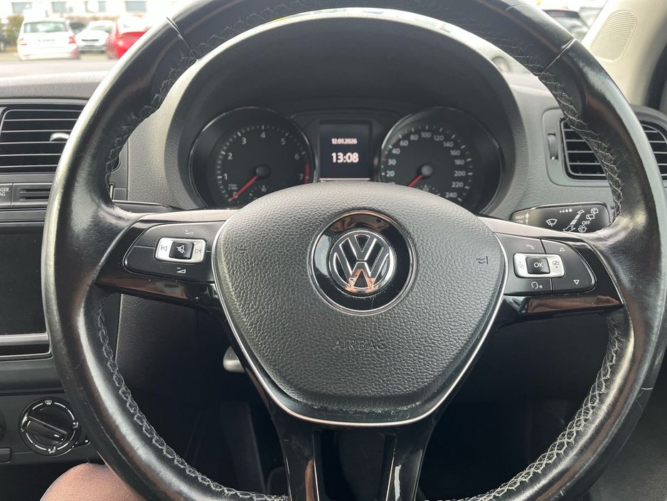 2017 Volkswagen Polo 1L 60HP Trendline €11,900