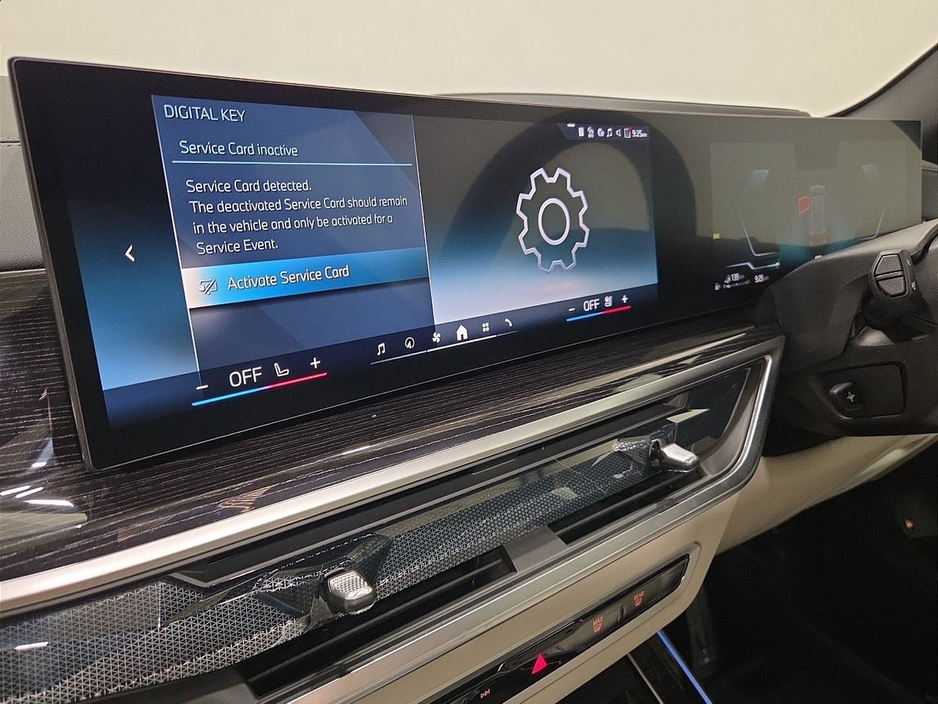 2026 BMW X5 xDrive50e M Sport