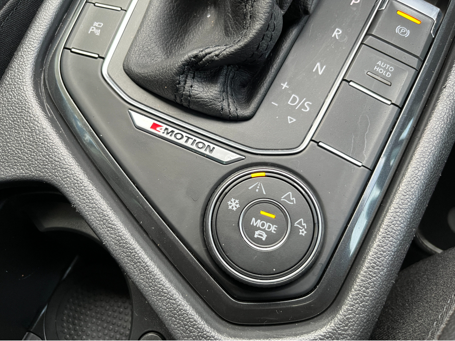 2019 Volkswagen Tiguan - image 20