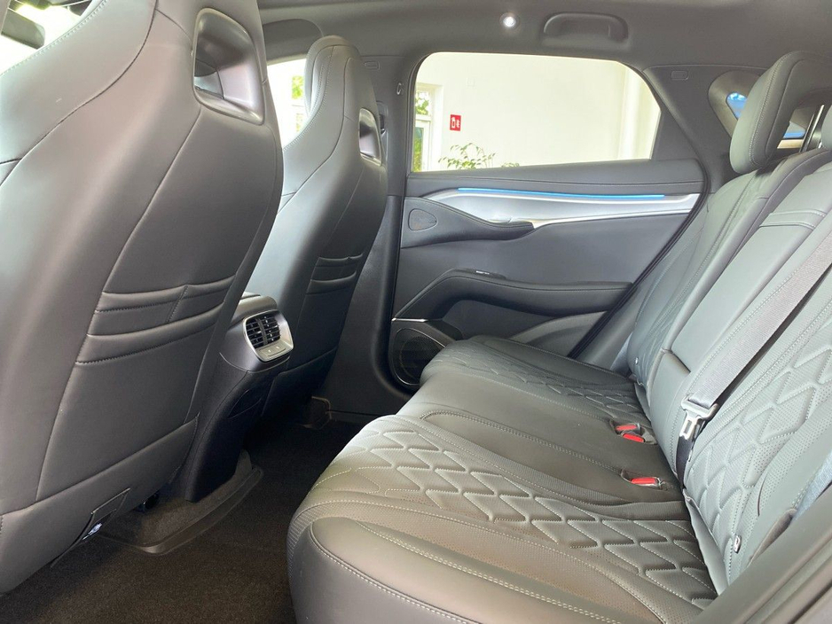 2026 BYD Sealion 7 - image 22