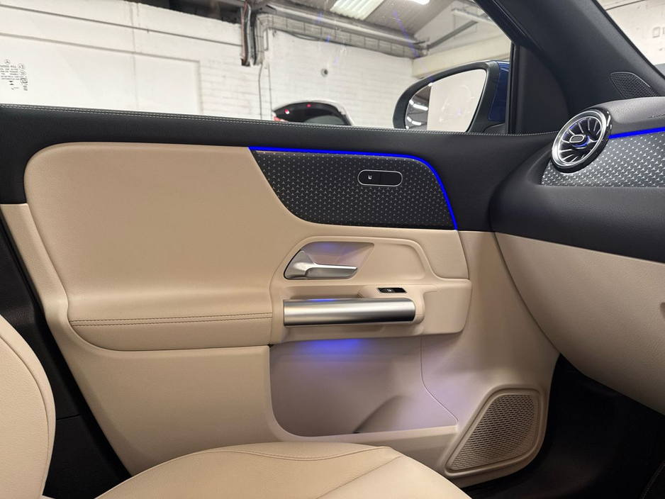 2025 Mercedes-Benz GLA Class - image 18