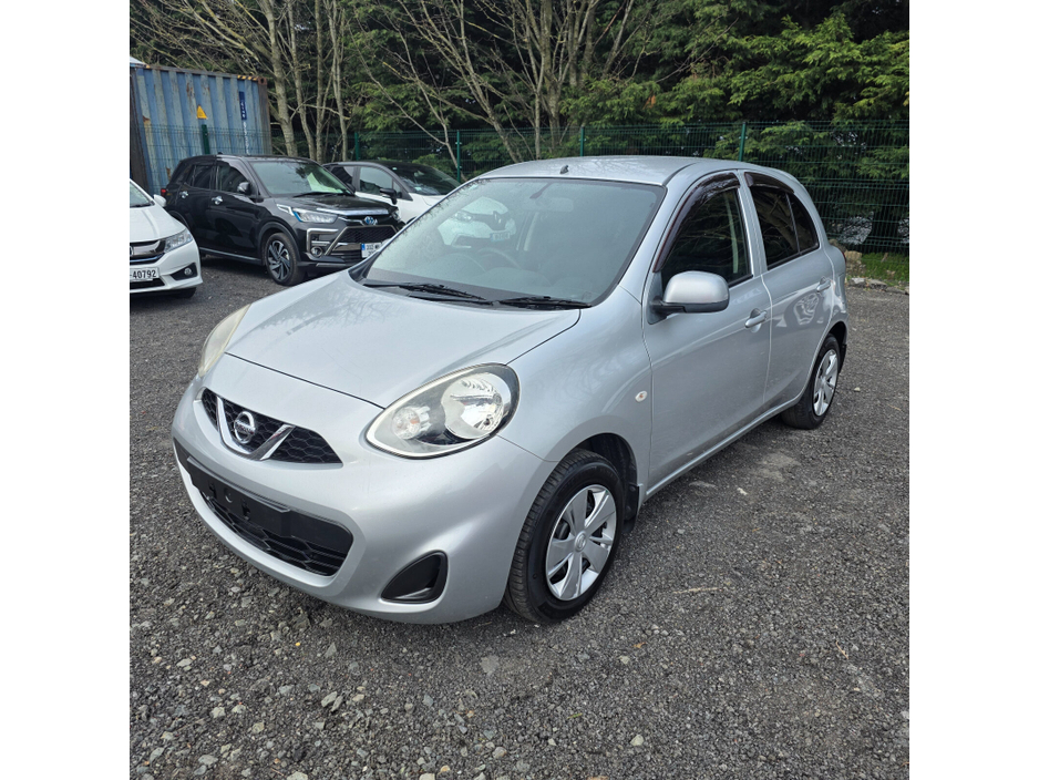 2015 Nissan March - image 4