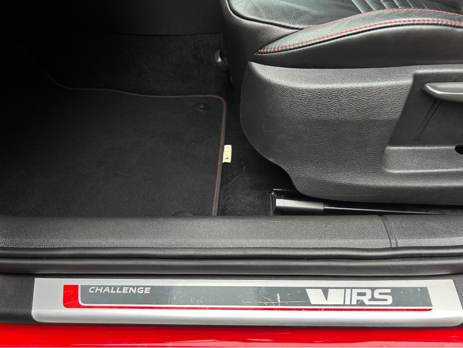 2015 Skoda Octavia - image 24