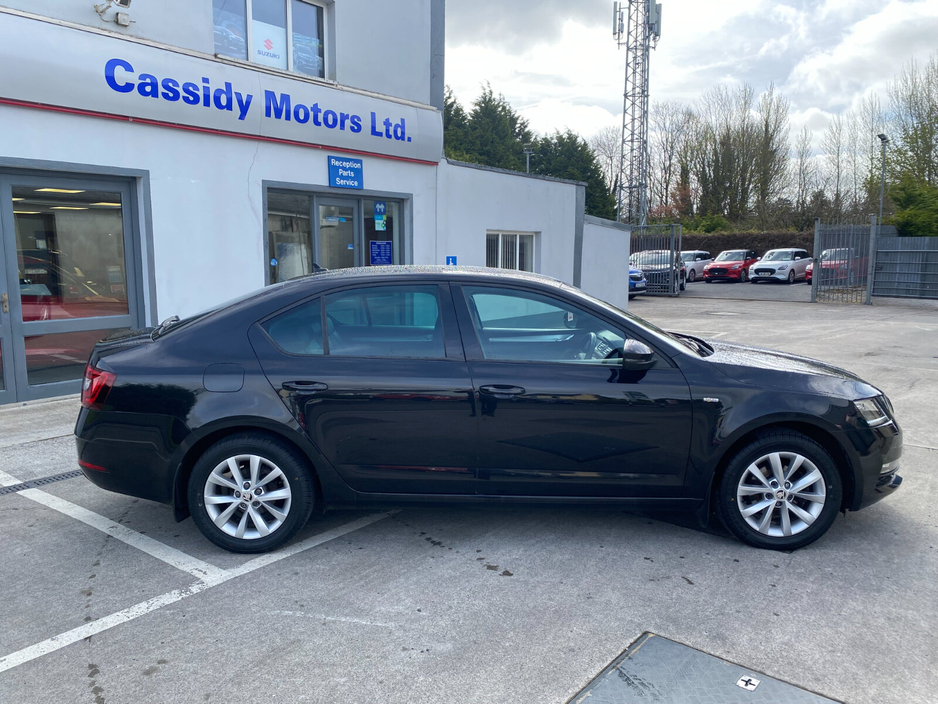 2019 Skoda Octavia - image 8