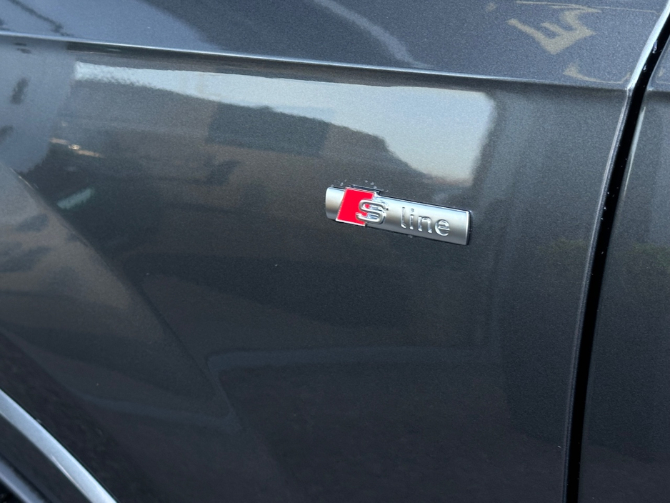 2025 Audi Q7 - image 25