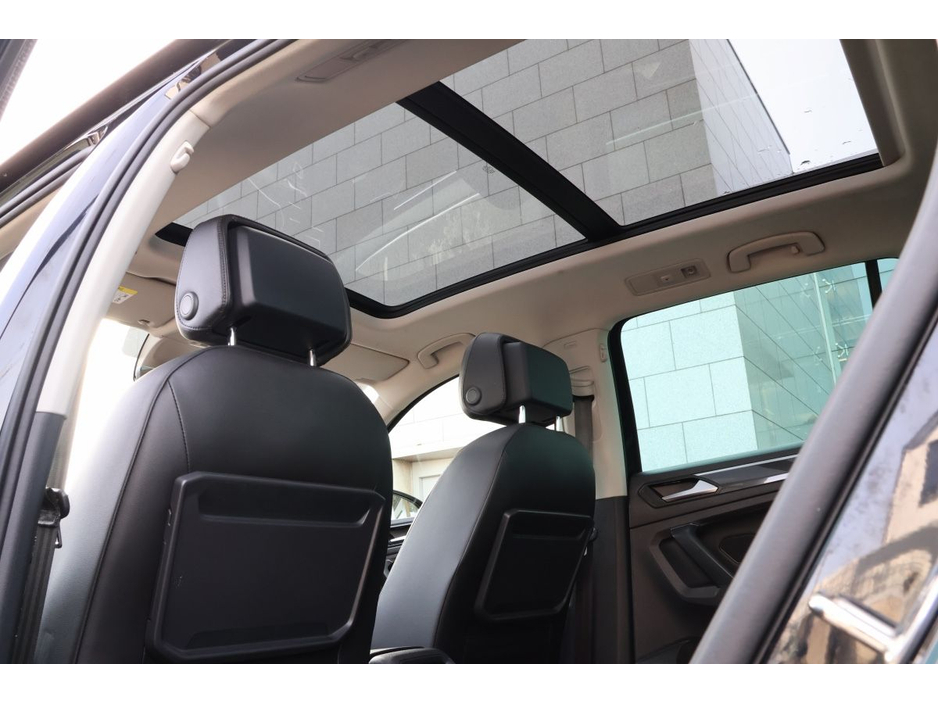 2020 Volkswagen Tiguan - image 18