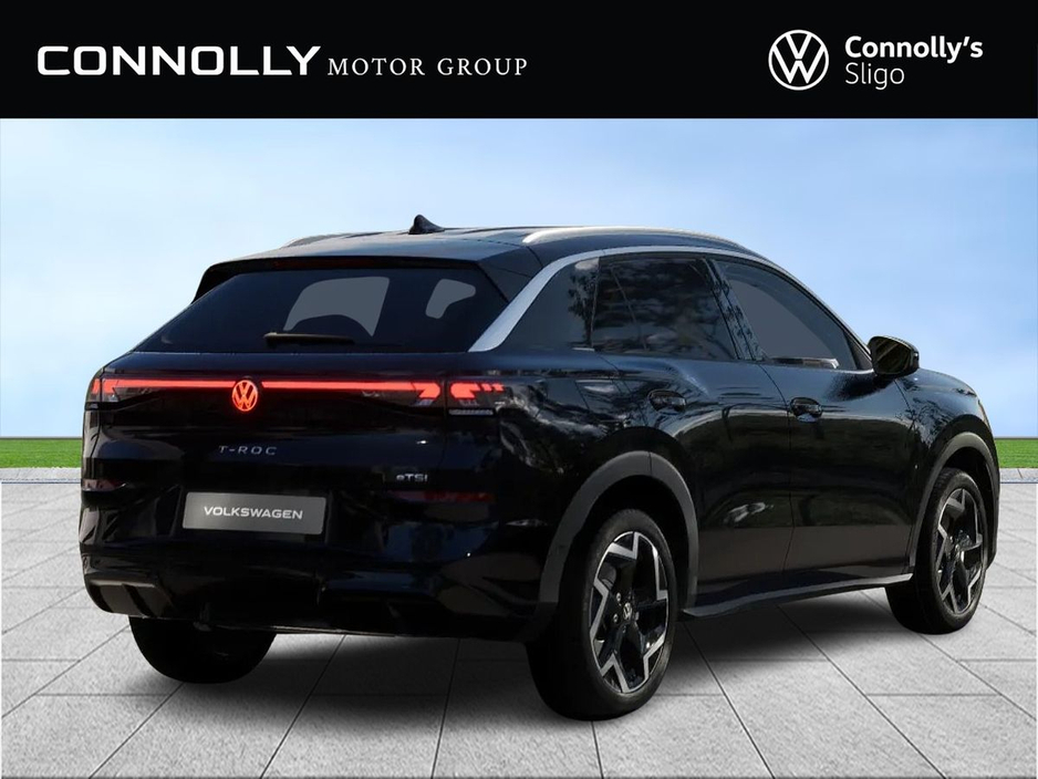 2026 Volkswagen T-Roc - image 2