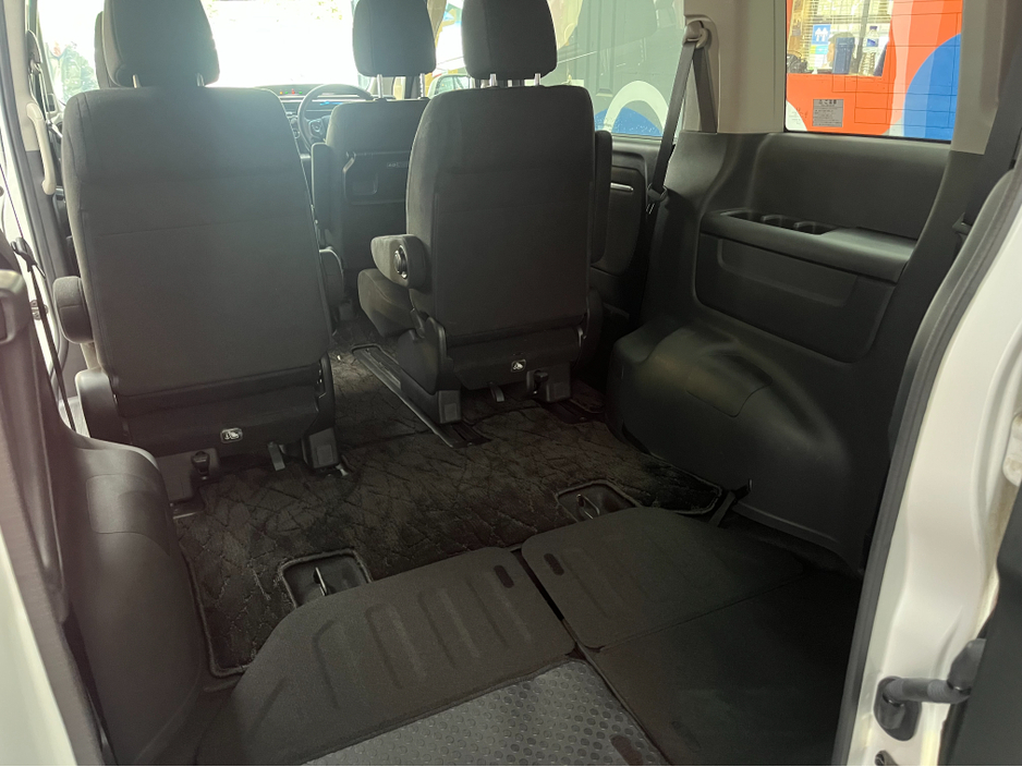 2020 Honda Stepwagon €28950 2020 HONDA STEPWAGON EHEV G SPADA SENSING 2.0 AUTOMATIC / CRUISE CONTROL / AUTOMATIC DOORS / 7 SEATS €28,950