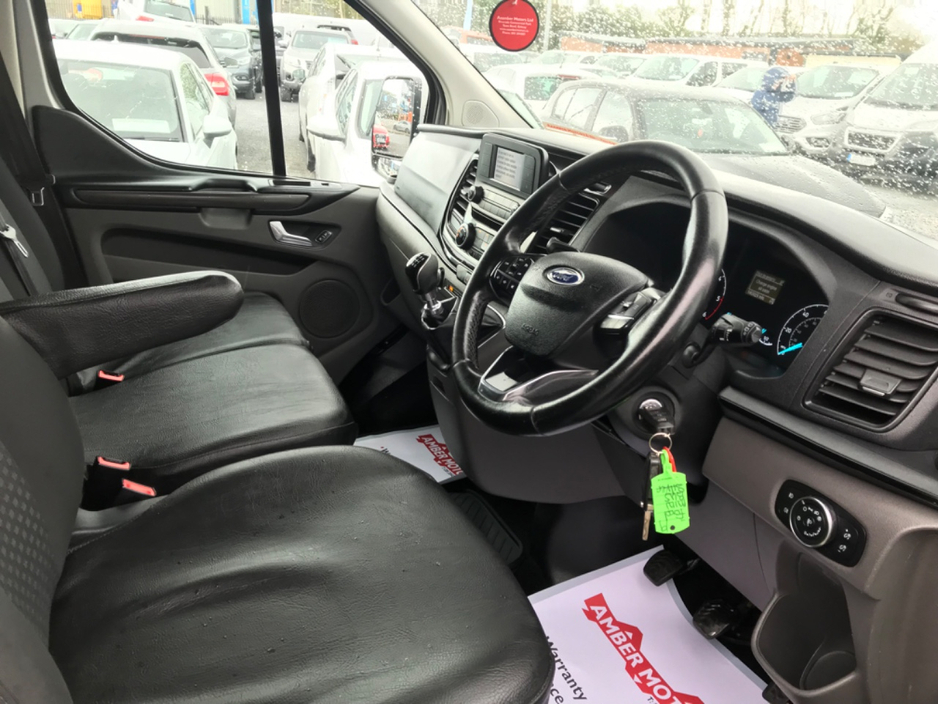 2019 Ford Tourneo - image 27