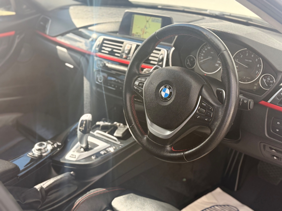 2016 BMW 3 Series - image 11