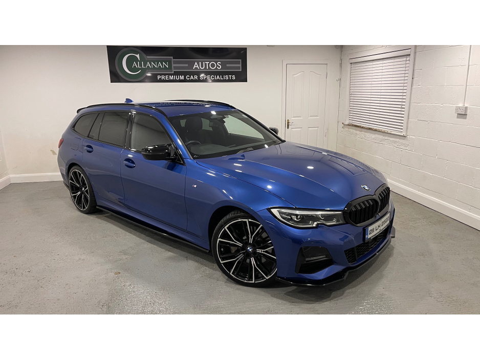 2021 BMW 3 Series - image 6