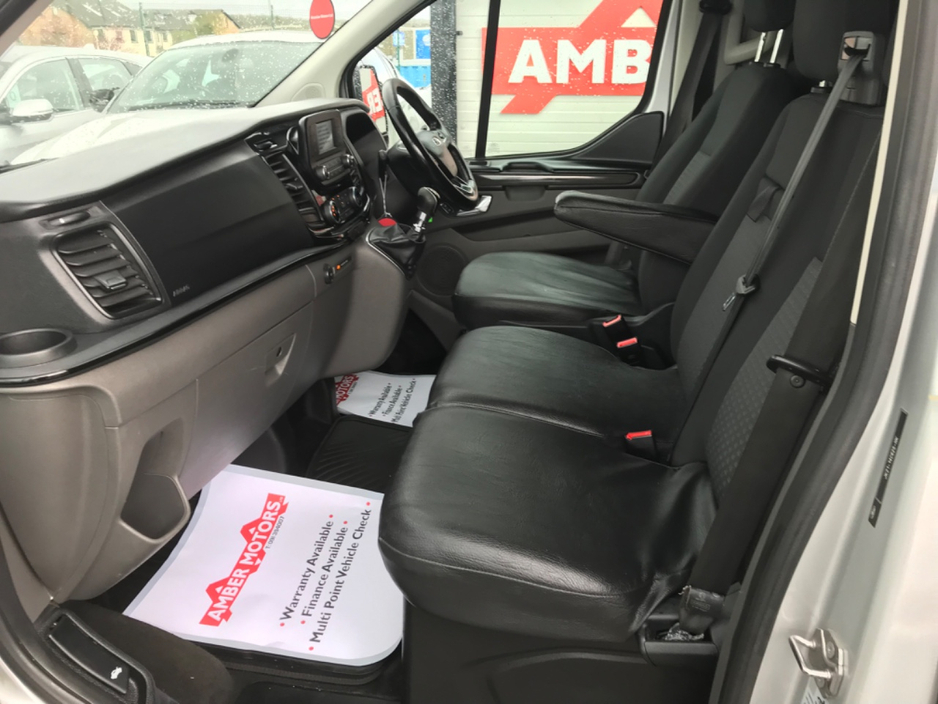 2019 Ford Tourneo - image 18