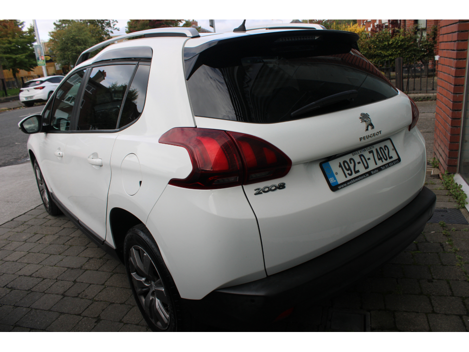 2019 Peugeot 2008 - image 5