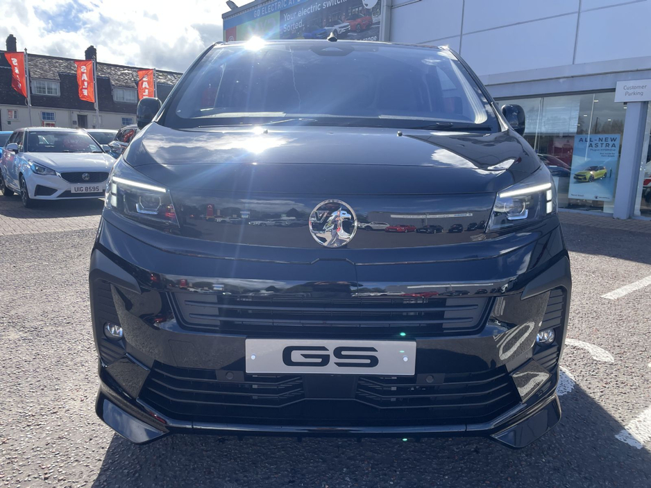 2026 Opel Vivaro - image 2