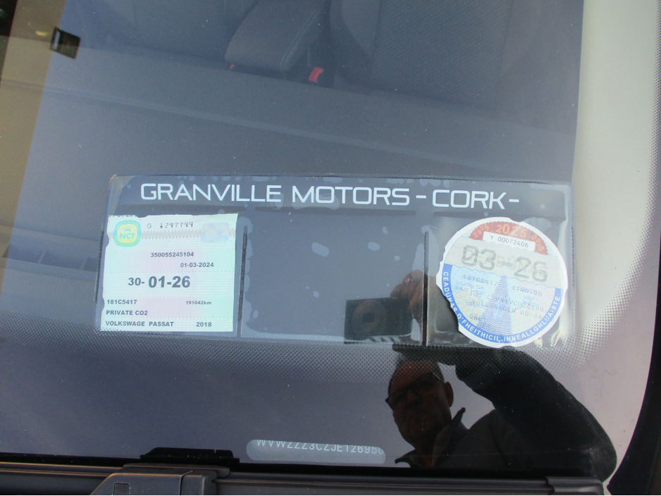 2018 Volkswagen Passat - image 14