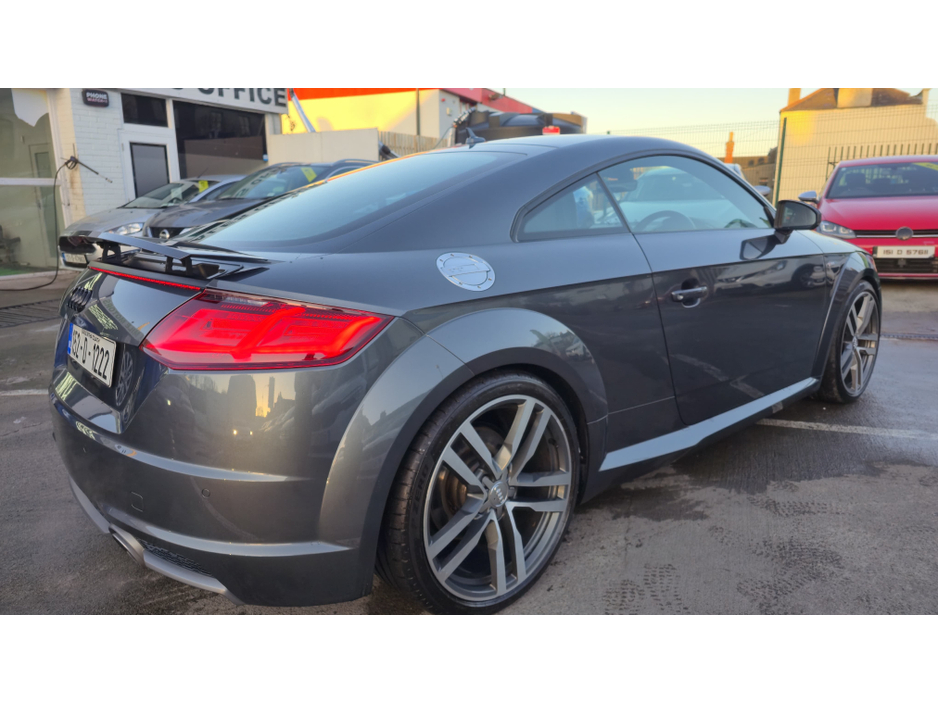 2015 Audi TT - image 6