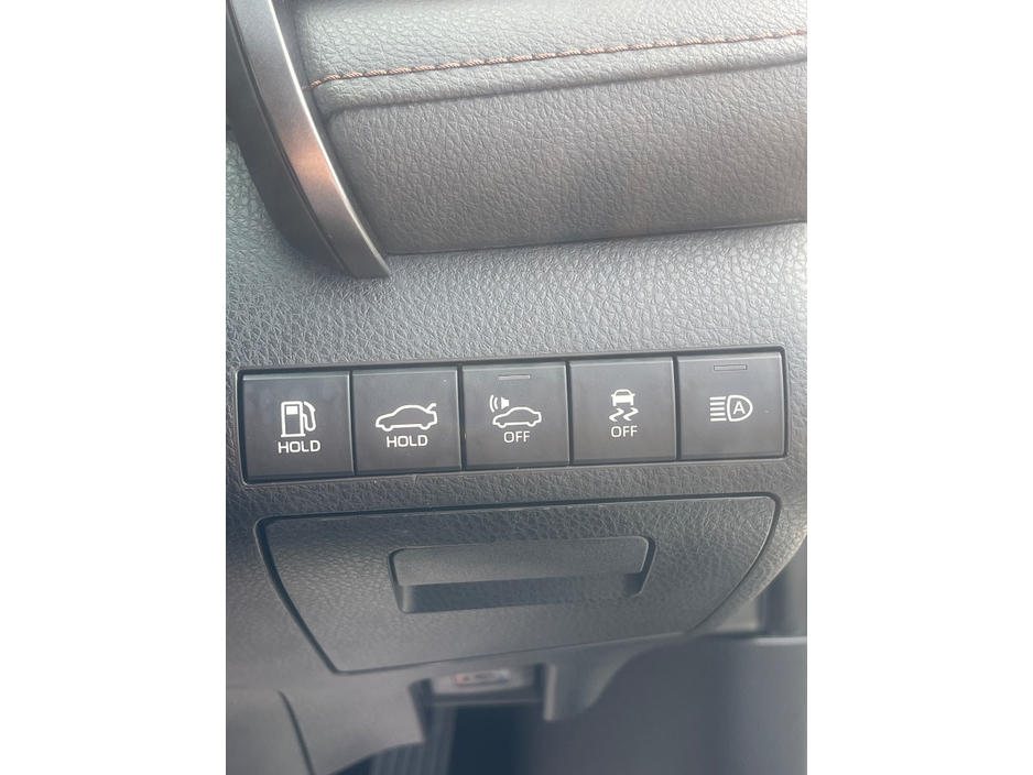 2018 Toyota Camry - image 15