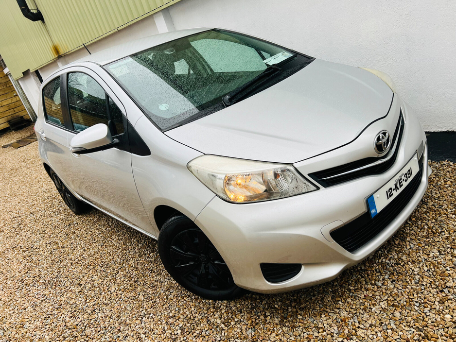 2012 Toyota Yaris 1.0 VVT-i 3Dr Luna €5,950