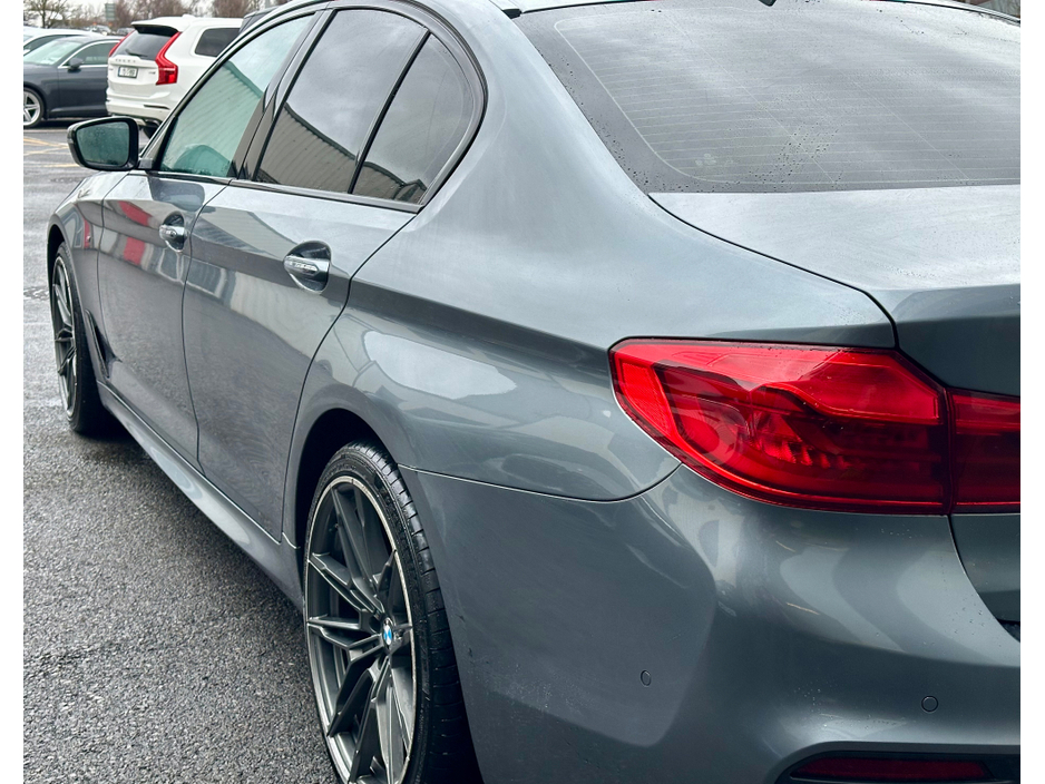 2017 BMW 5 Series M SPORT 4DR AUTO