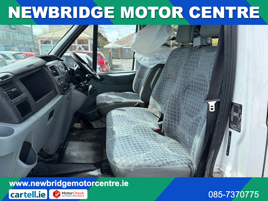 2013 Ford Transit - image 6