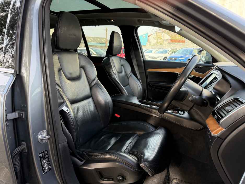 2018 Volvo XC90 - image 13