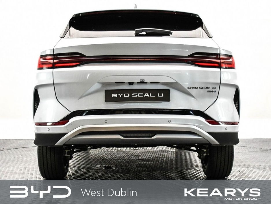 2026 BYD Seal U Order your 261 Seal U Boost White today!