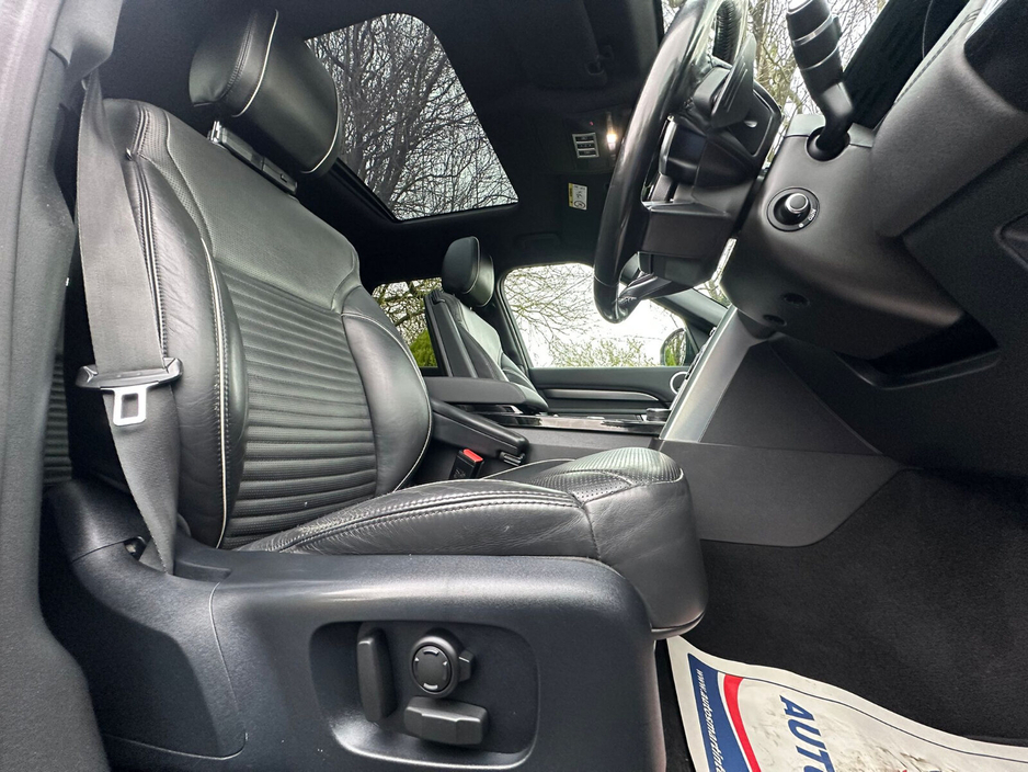 2018 Land Rover Discovery 3.0 TDV6 HSE LUX 7 Seat €37,950