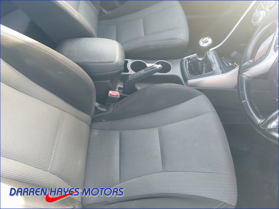 2016 Hyundai i30 1.6 DELUXE 5DR €8,445