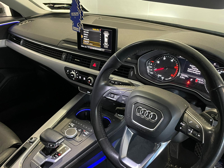 2018 Audi A4 - image 12