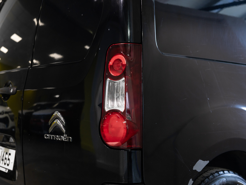 2015 Citroen Berlingo - image 9