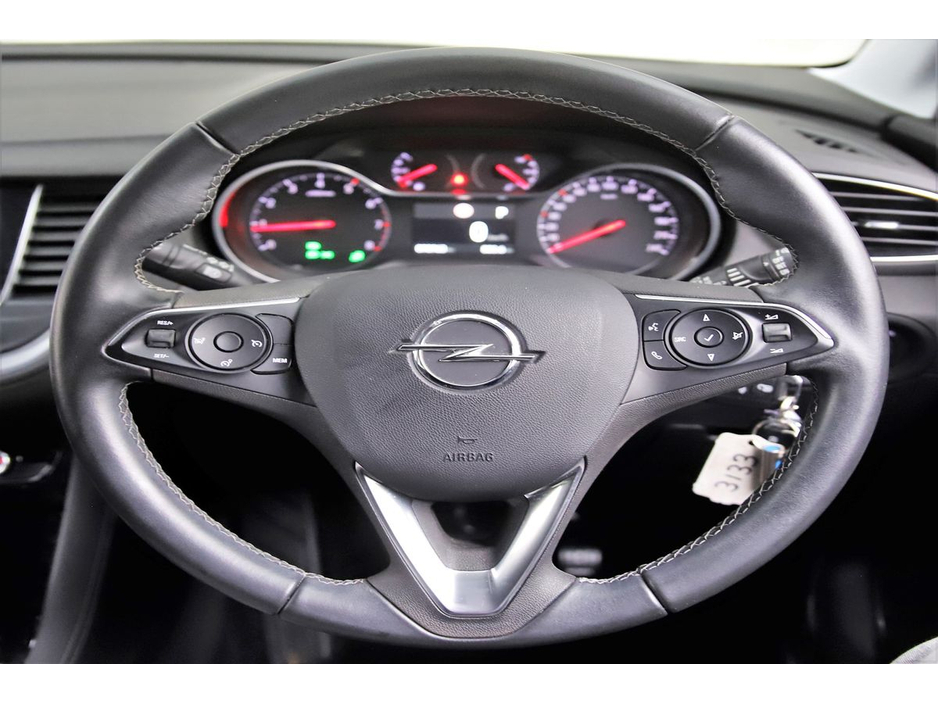 2020 Opel Grandland X - image 17