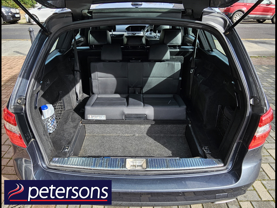 2012 Mercedes-Benz E Class - image 10