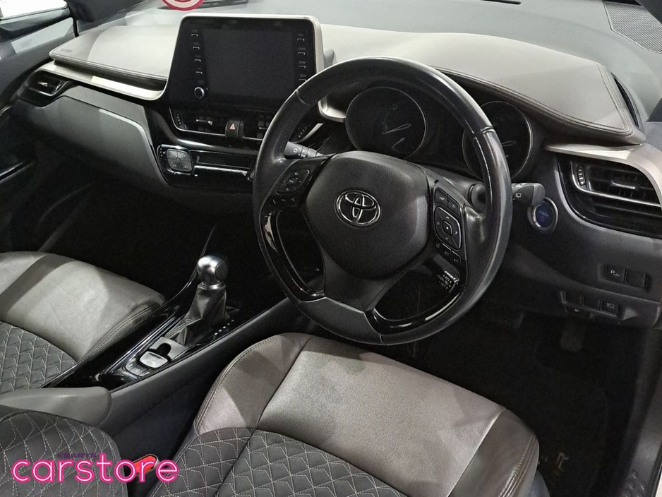 2022 Toyota C-HR 1.8 HYBRID SOL €27,880