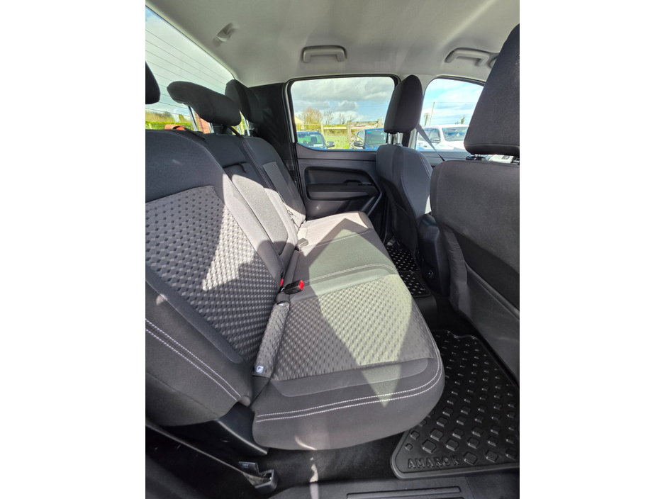 2025 Volkswagen Amarok - image 12