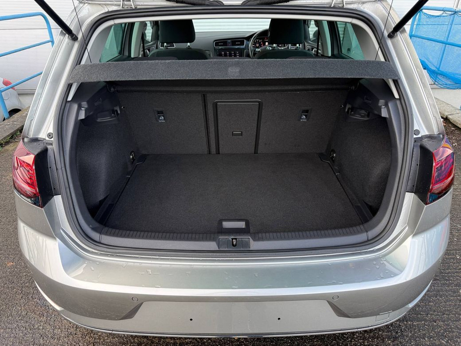 2019 Volkswagen Golf - image 13
