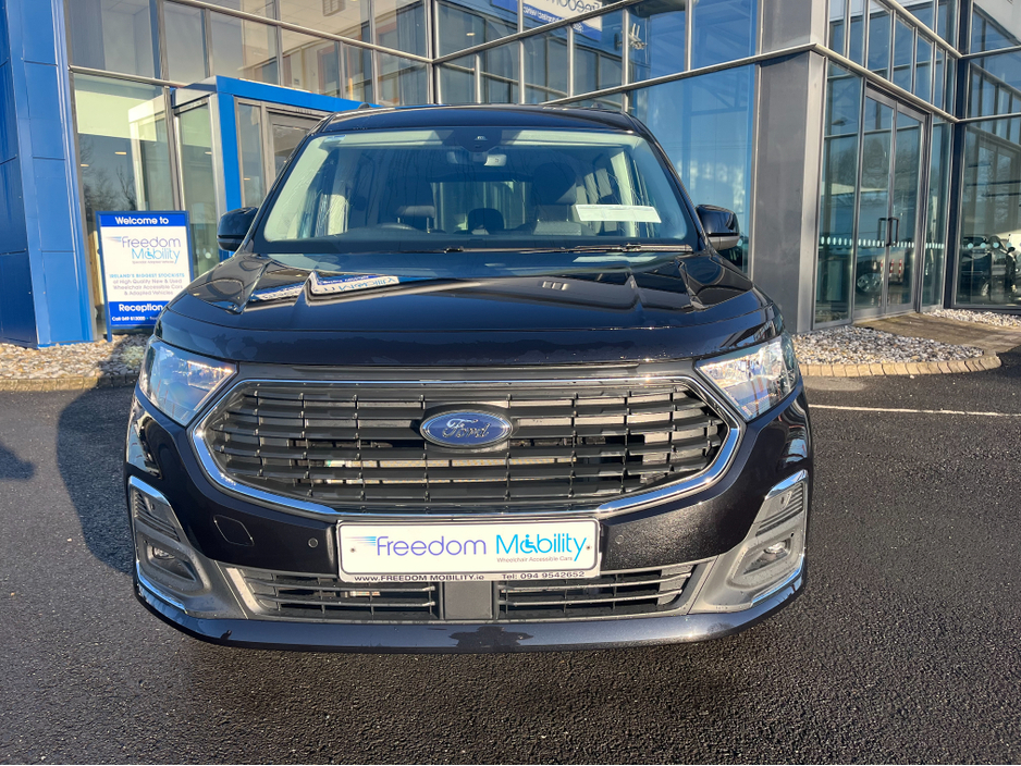 2026 Ford Tourneo Connect Titanium Auto, Wheelchair Accessible (Taxi Spec) €66,000