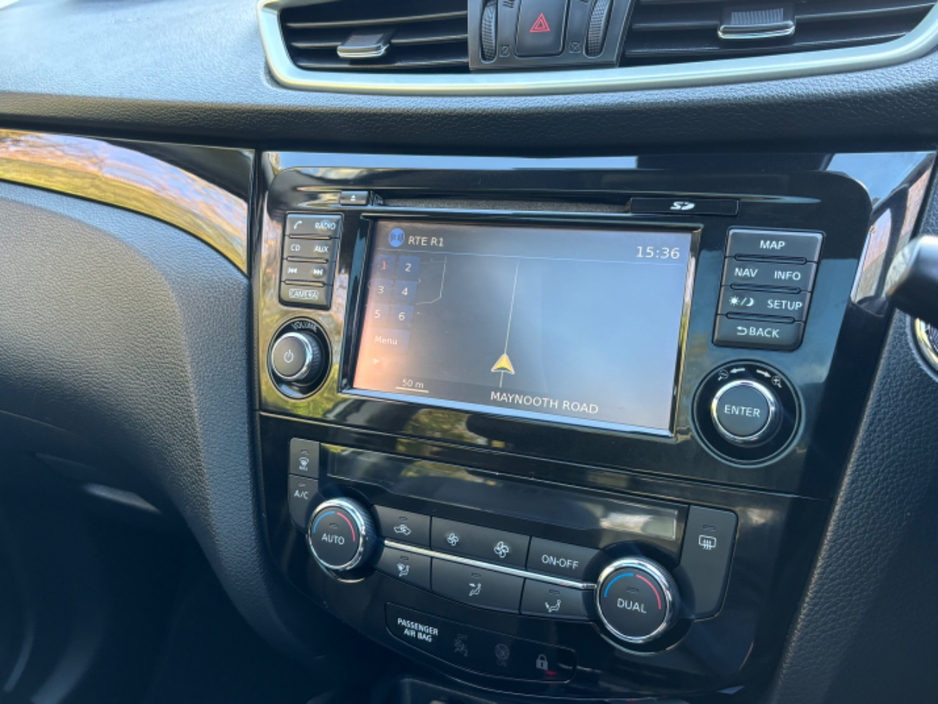 2015 Nissan Qashqai - image 13