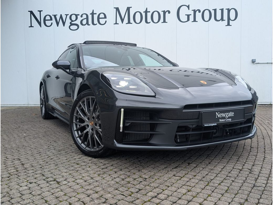 2025 Porsche Panamera Hybrid 4 - 4+1 Adaptive Cruise Control *ARRIVING SOON* €129,888