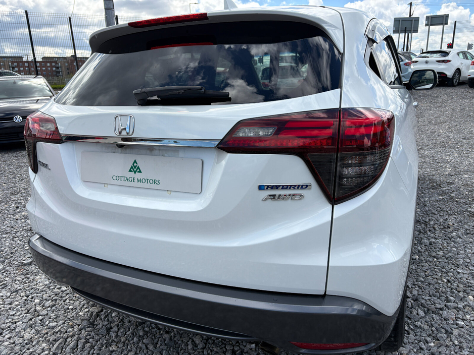 2019 Honda Vezel - image 12