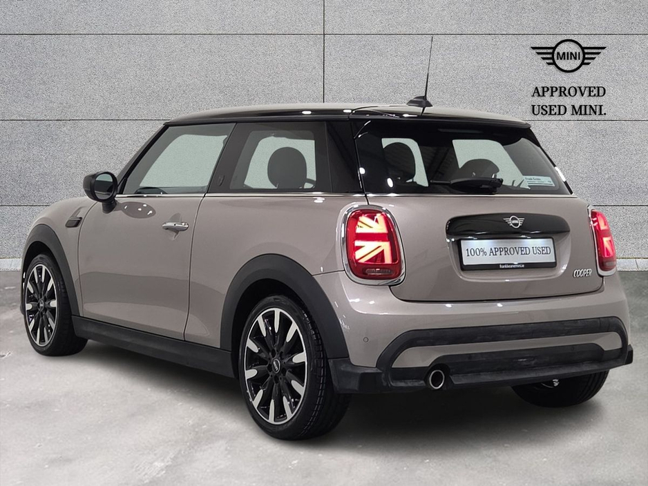 2023 MINI Hatch COOPER Cooper Exclusive Auto