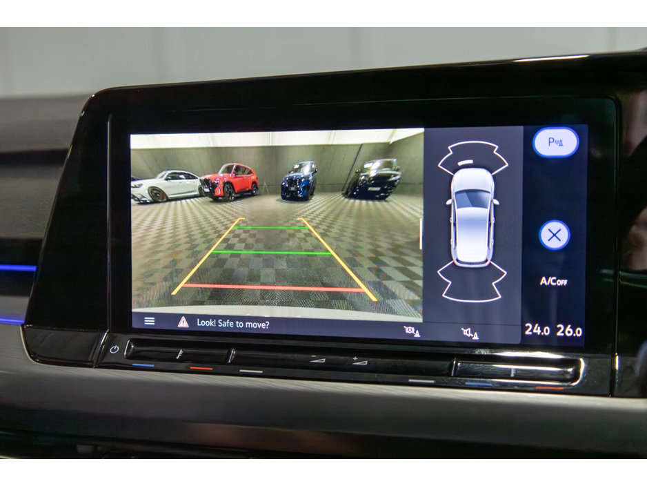 2023 Volkswagen Golf 2.0 TDI 115HP Style €28,450