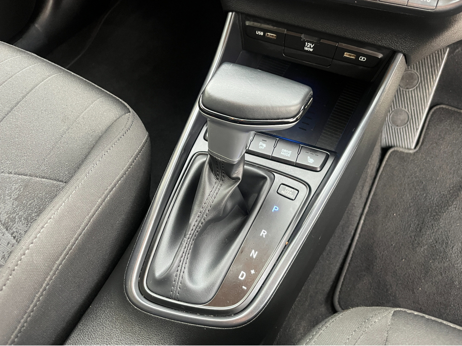 2023 Hyundai Bayon EXECUTIVE AUTOMATIC 1.0 PETROL //HEATED SEATS AND STEERING WHEEL//REVERSE CAMERA// €20,950