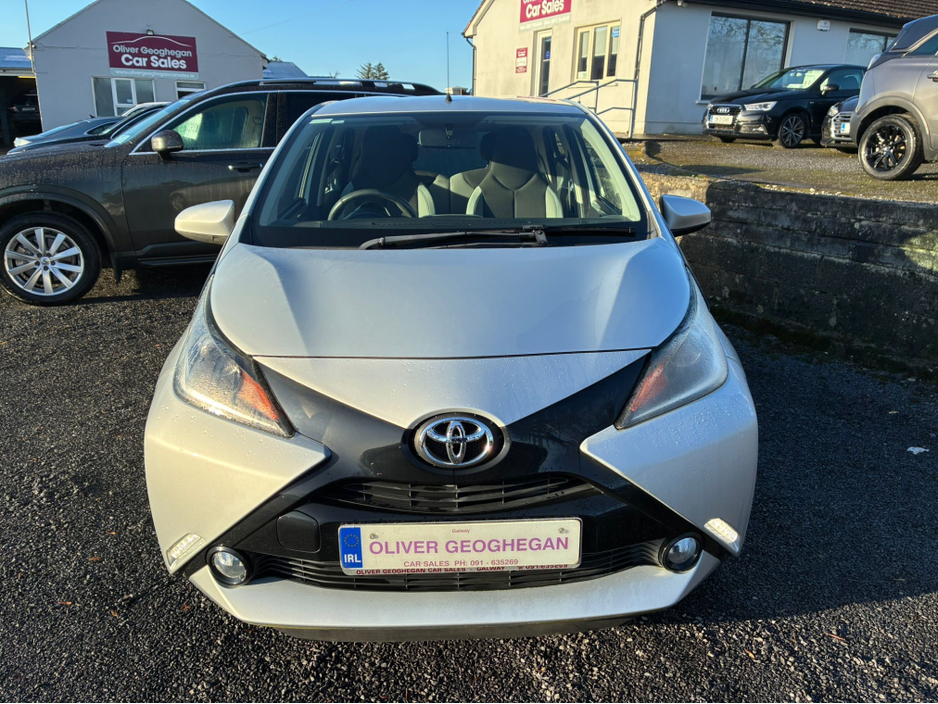 2015 Toyota Aygo 1.0 5DR X-PLAY (ONLY 29,000 KLMS) €8,750