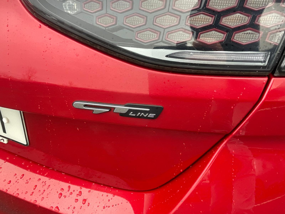 2022 Kia Ceed - image 4