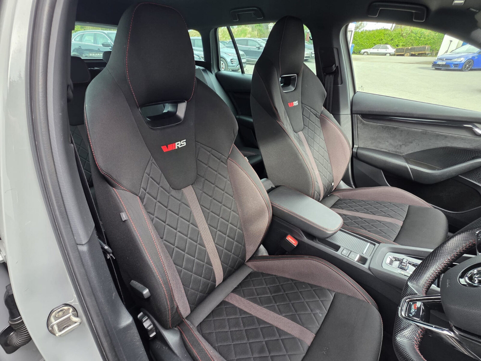 2021 Skoda Octavia - image 16