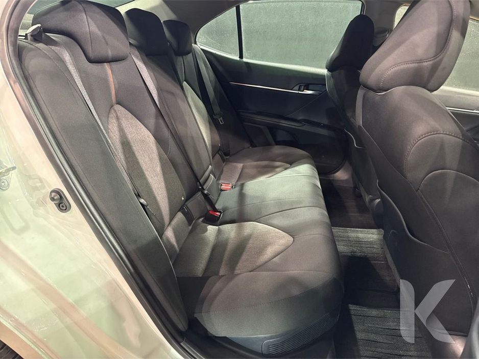 2021 Toyota Camry - image 12