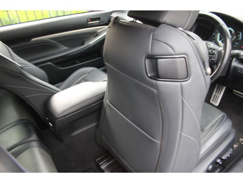 2016 Lexus RC 300 h - image 21