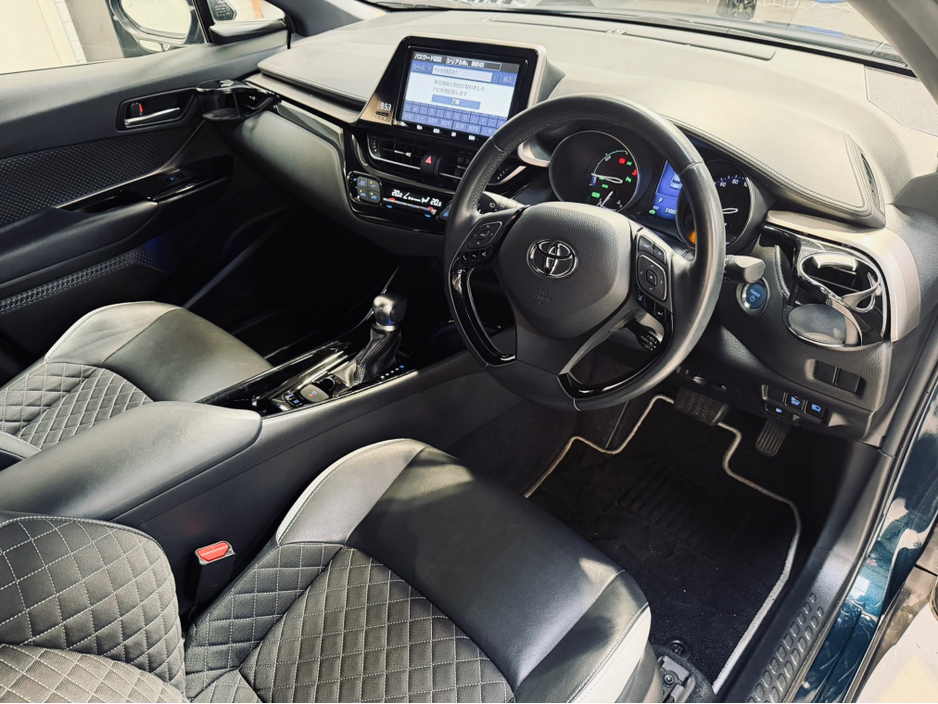 2019 Toyota C-HR - image 9