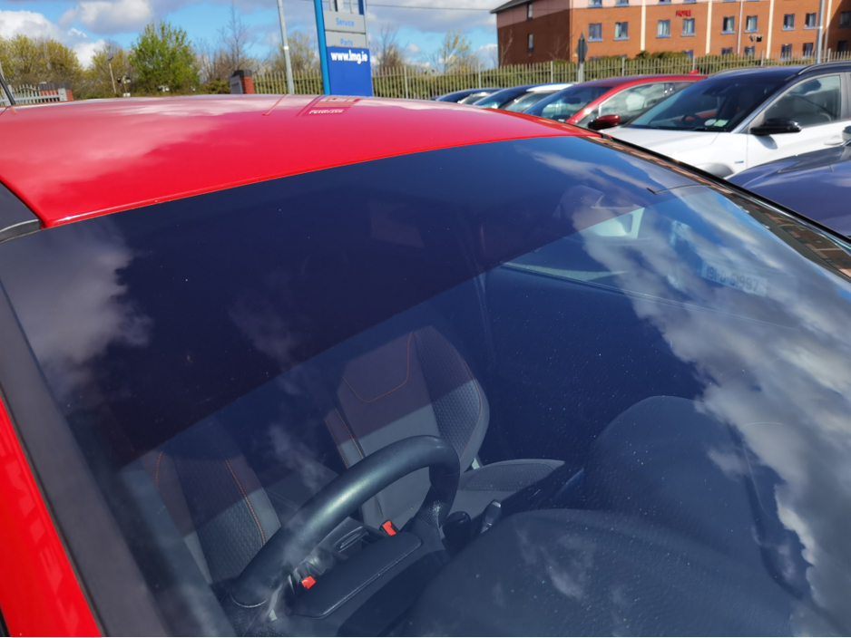 2017 Ford Focus - image 4